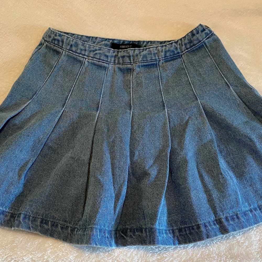 🌺3/$16 Forever 21 Denim mini skirt
